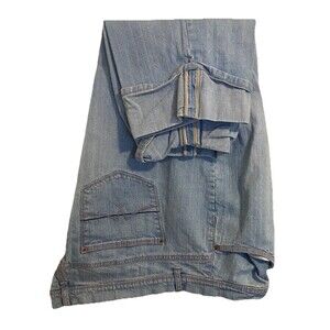 Jeanstar Capri Women's Plus size 22W Distressed Light Denim jeans Zip